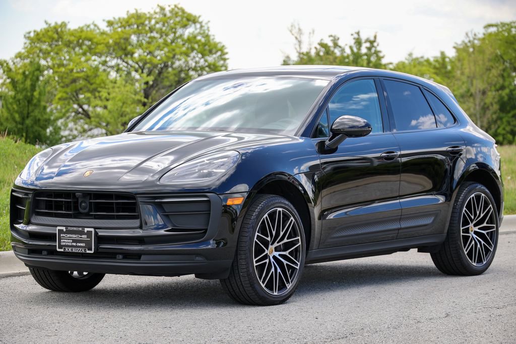 Certified 2026 Porsche Macan AWD/4WD image 18