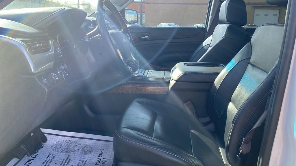 Used 2017 Chevrolet Suburban Premier image 31