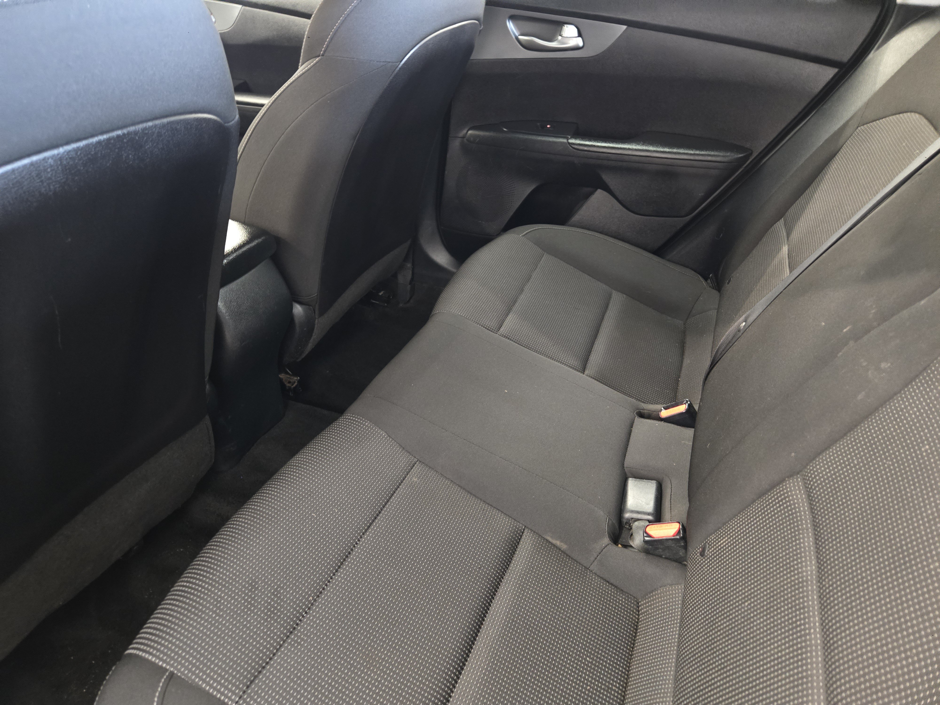 Used 2020 Kia Forte LXS FWD image 29