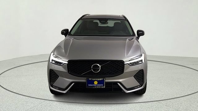 New 2026 Volvo XC60 B5 Plus w/ Climate Package PRO AWD/4WD image 2