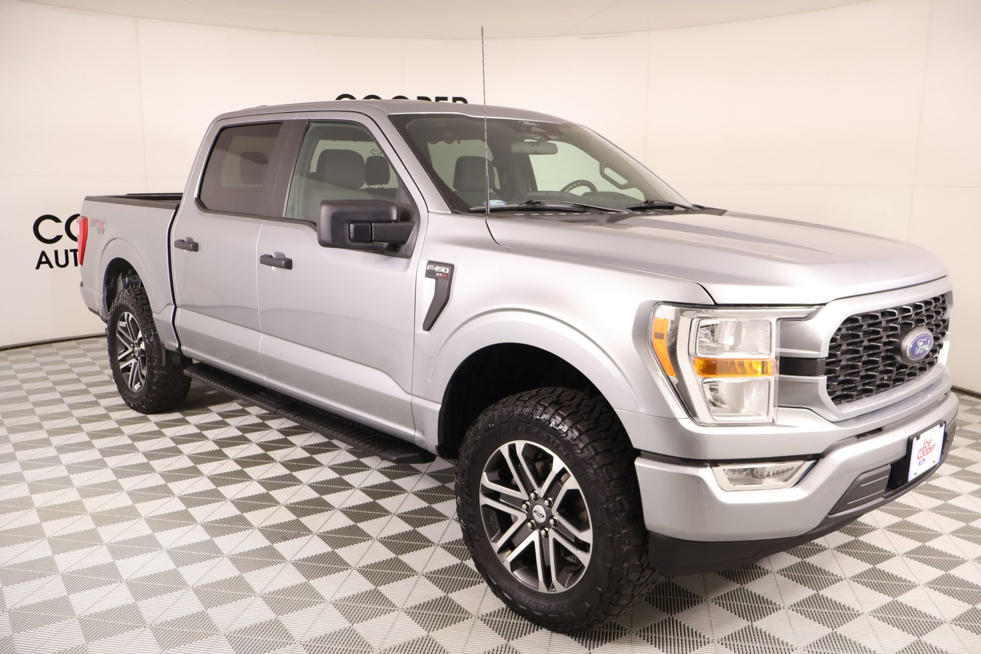 Used 2022 Ford F150 XL w/ STX Appearance Package AWD/4WD image 1