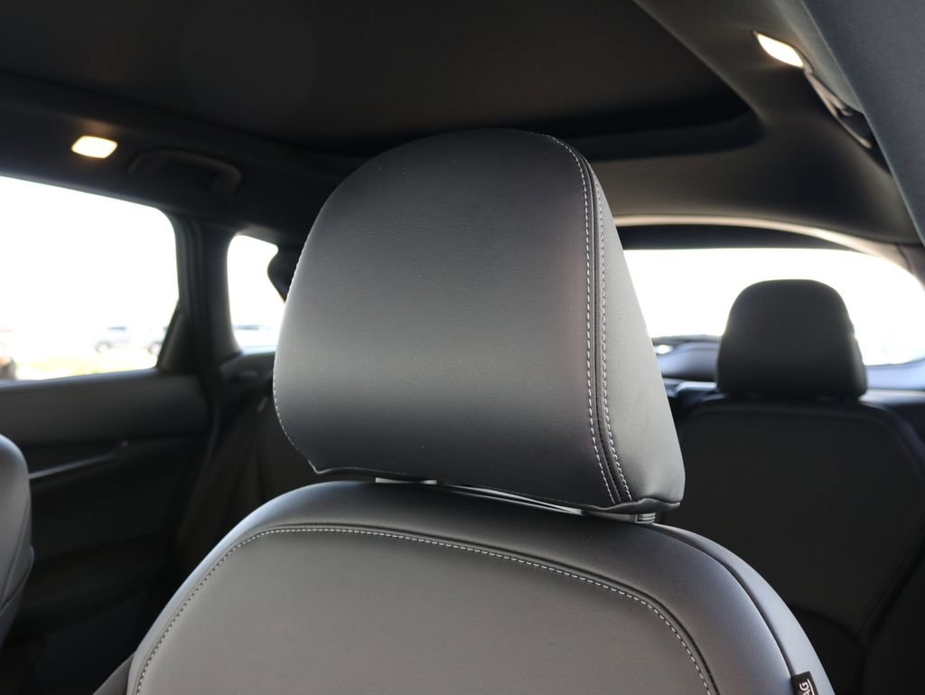 Certified 2025 INFINITI QX50 Sport image 17