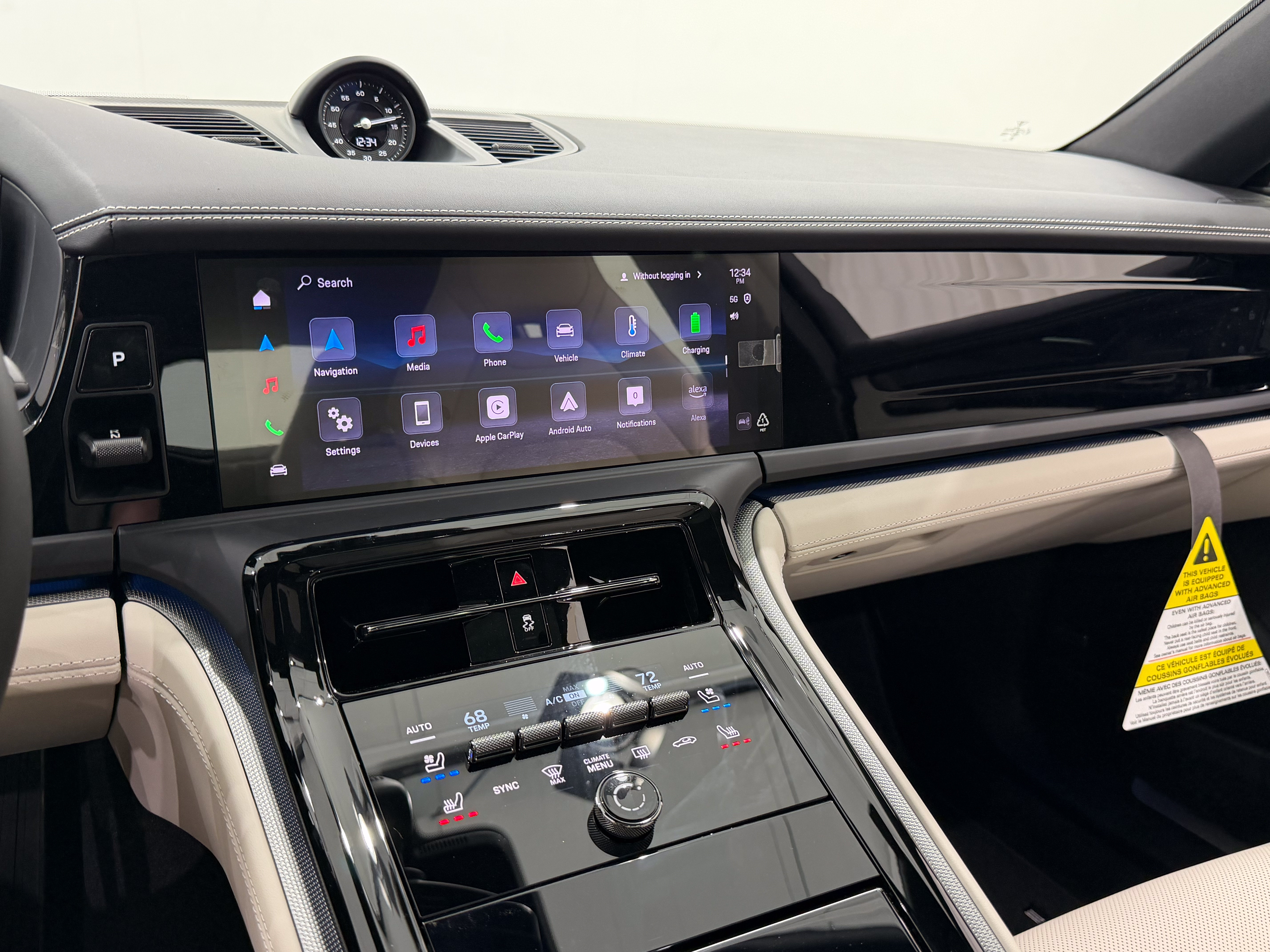New 2026 Porsche Panamera 4 AWD/4WD image 36