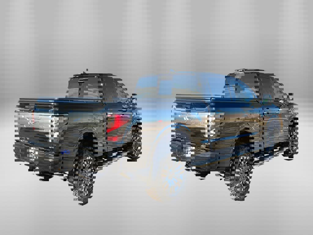 Used 2024 Nissan Titan Platinum Reserve w/ Moonroof Package image 5