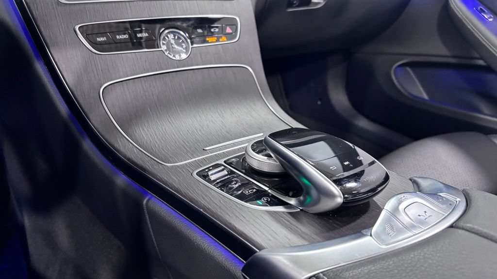 Used 2021 Mercedes-Benz C 300 4MATIC Cabriolet image 23