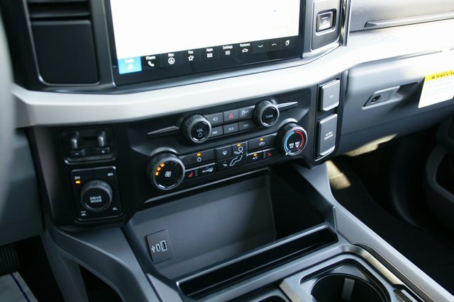 New 2026 Ford F350 XLT image 30