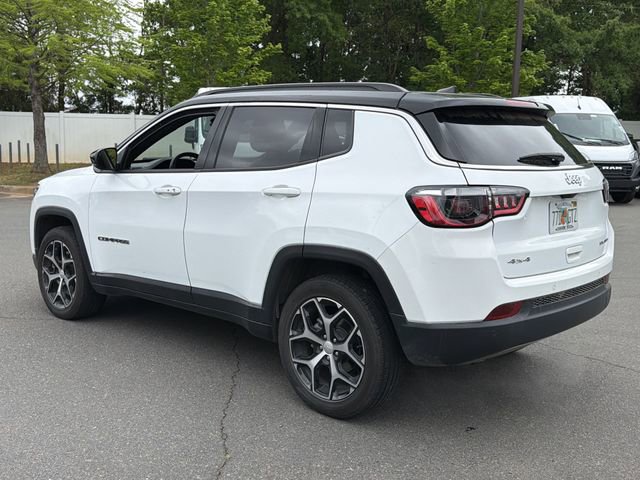 Used 2024 Jeep Compass Limited AWD/4WD image 11