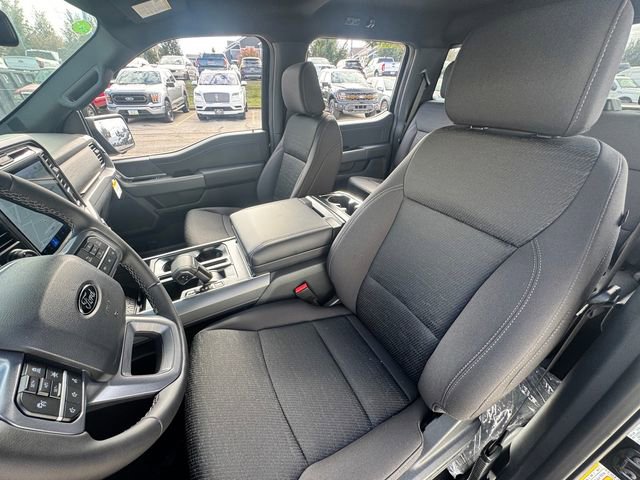 New 2025 Ford F150 XLT w/ Equipment Group 302A MID image 37