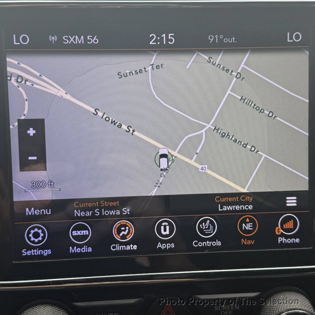 Used 2020 Jeep Grand Cherokee Altitude AWD/4WD image 30