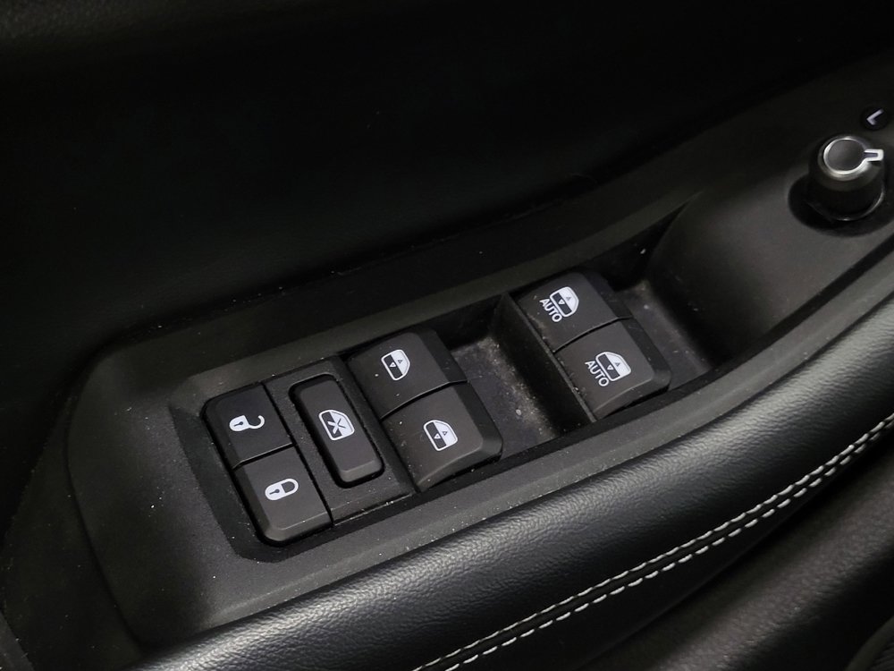 Used 2022 Jeep Grand Cherokee L Laredo w/ Luxury Tech Group I image 27