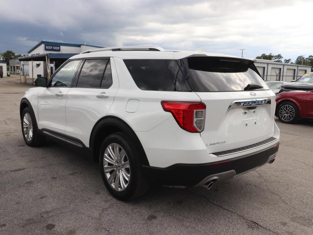 Used 2023 Ford Explorer Limited w/ Limited Technology Package RWD image 5