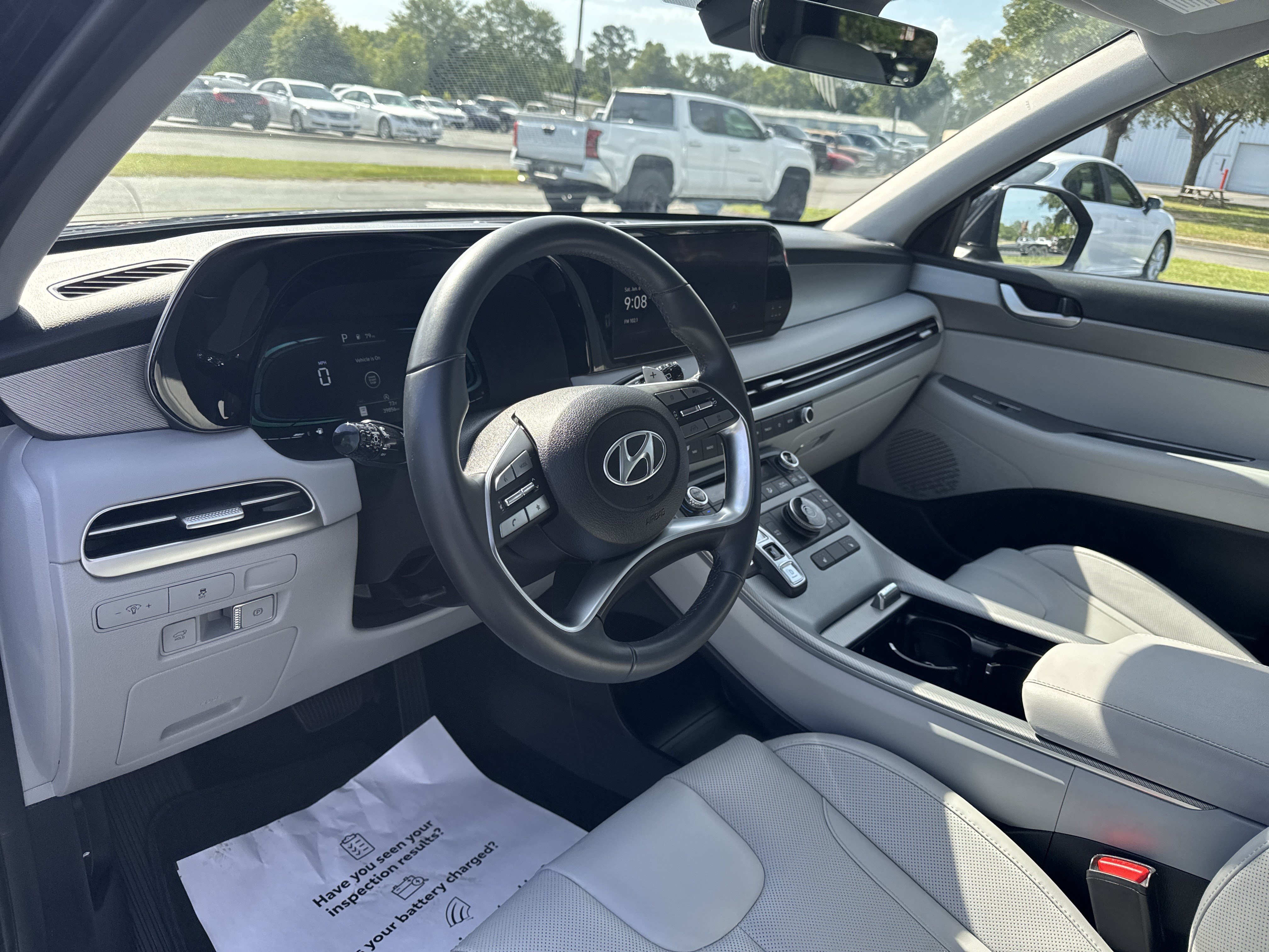 Used 2025 Hyundai Palisade SEL FWD image 15