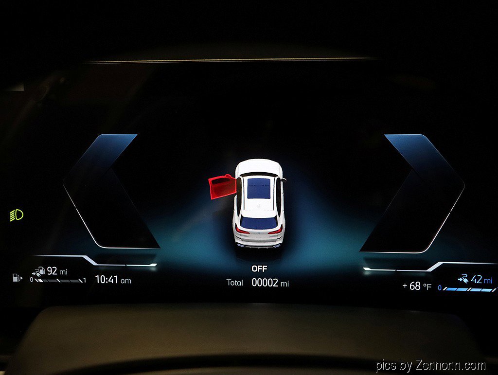 Used 2026 BMW X5 xDrive50e w/ M Sport Package image 18