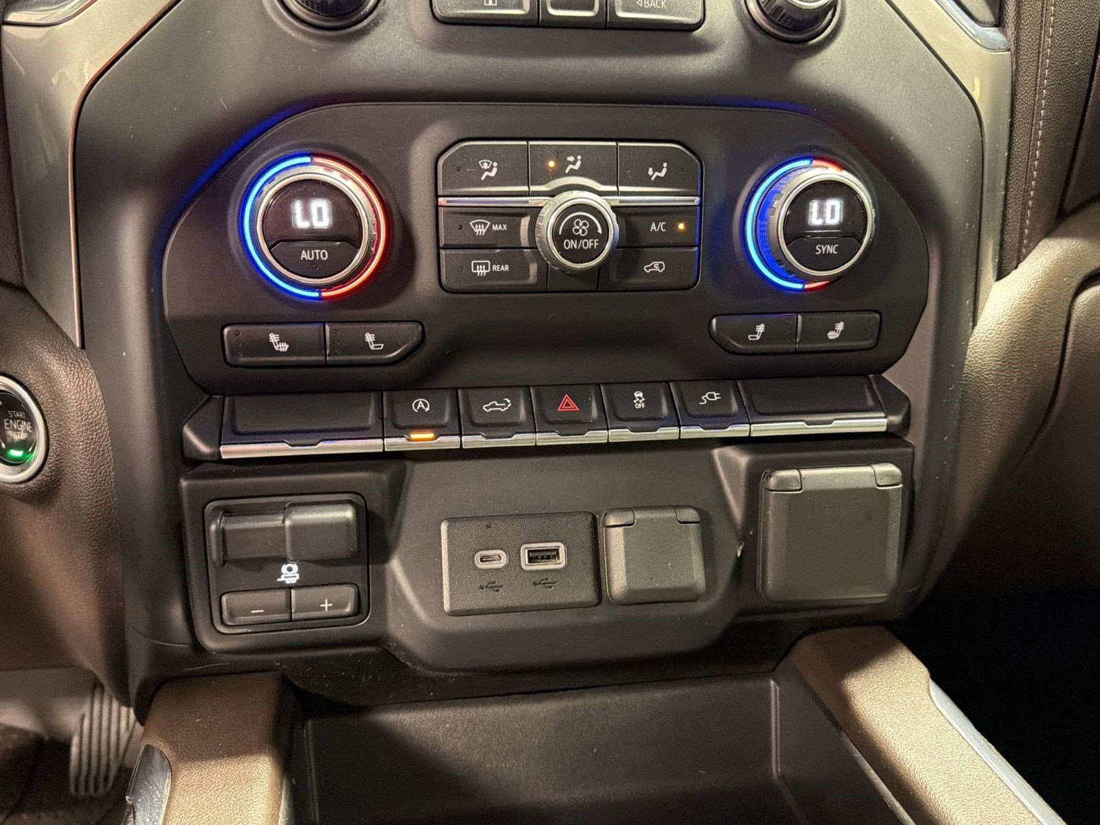 Used 2019 Chevrolet Silverado 1500 RST w/ All-Star Edition RWD image 16