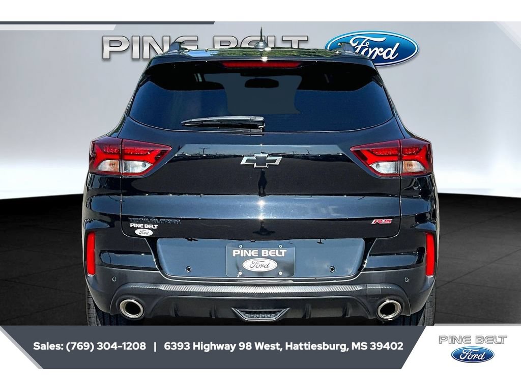 Used 2022 Chevrolet TrailBlazer RS w/ Convenience Package FWD image 4