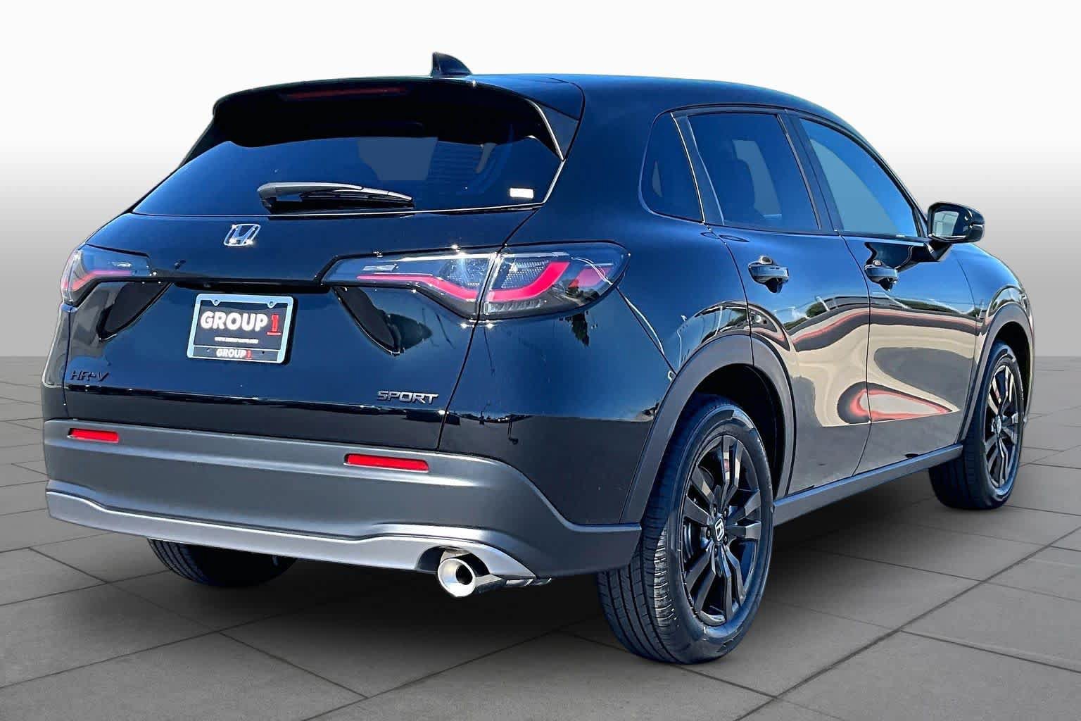 Used 2027 Honda HR-V Sport image 12