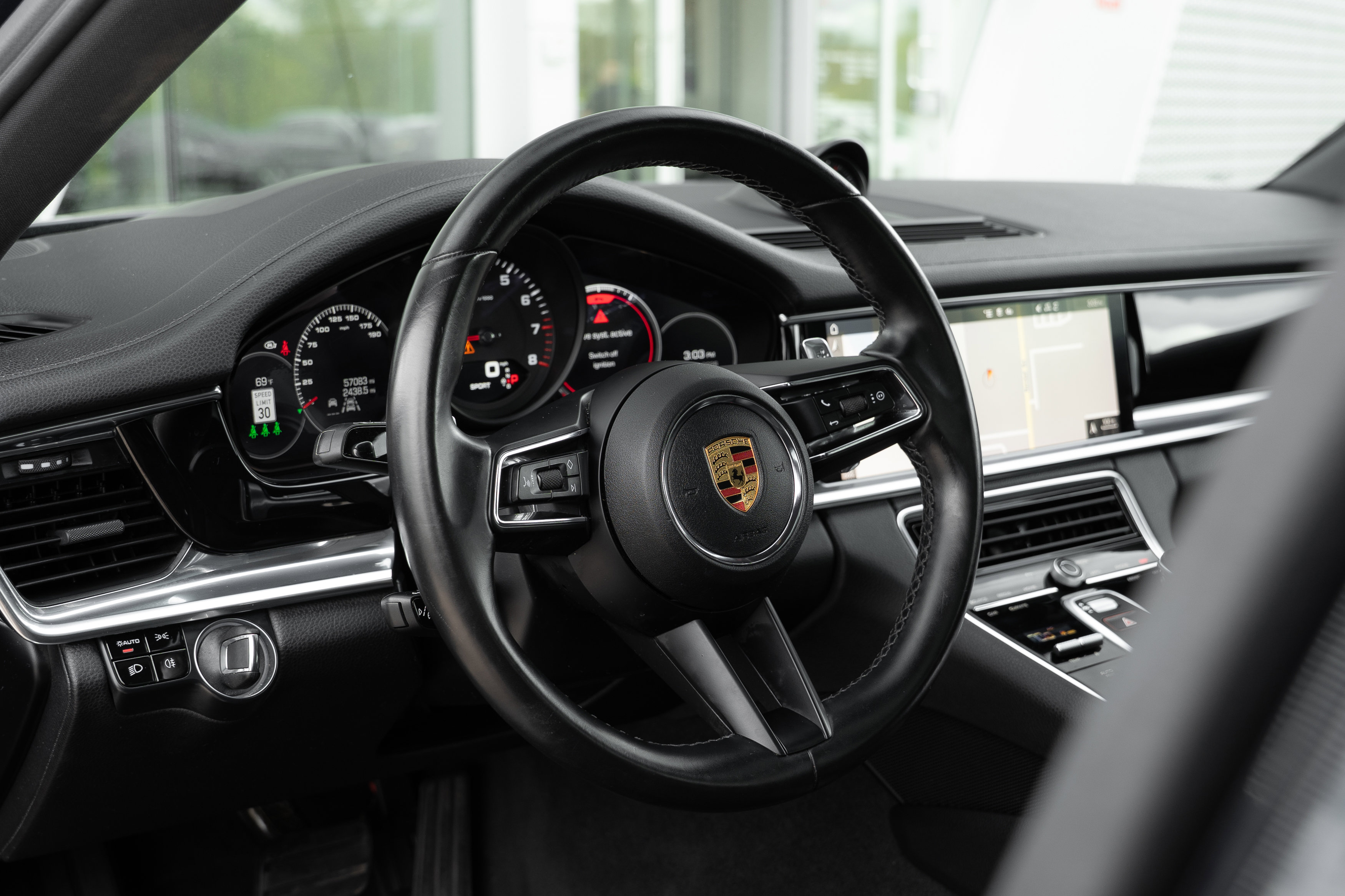 Used 2021 Porsche Panamera 4 AWD/4WD image 11