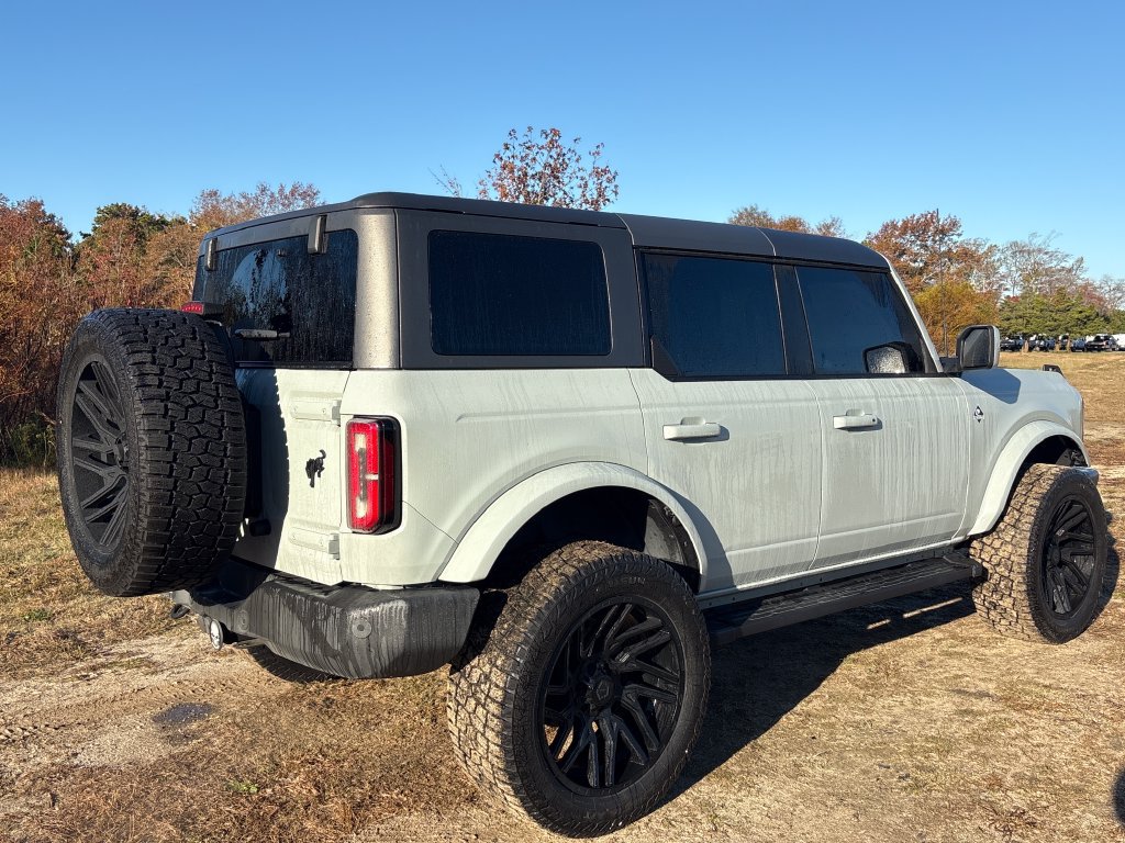 Used 2021 Ford Bronco Outer Banks AWD/4WD image 16