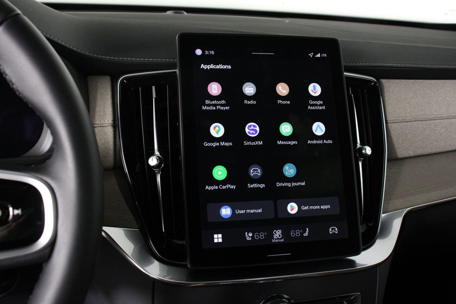 New 2026 Volvo XC90 B5 Plus w/ Protection Package image 6