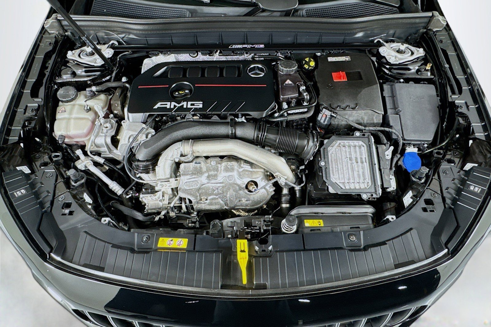 Certified 2025 Mercedes-Benz GLB 35 AMG 4MATIC image 12