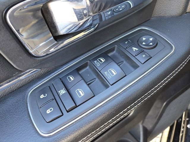 Used 2013 RAM 1500 Laramie w/ Convenience Group image 11