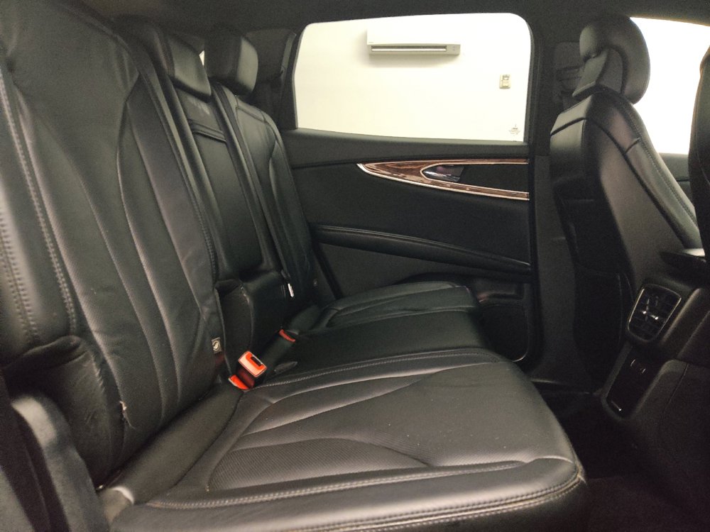 Used 2016 Lincoln MKX Reserve w/ Technology Package AWD/4WD image 19