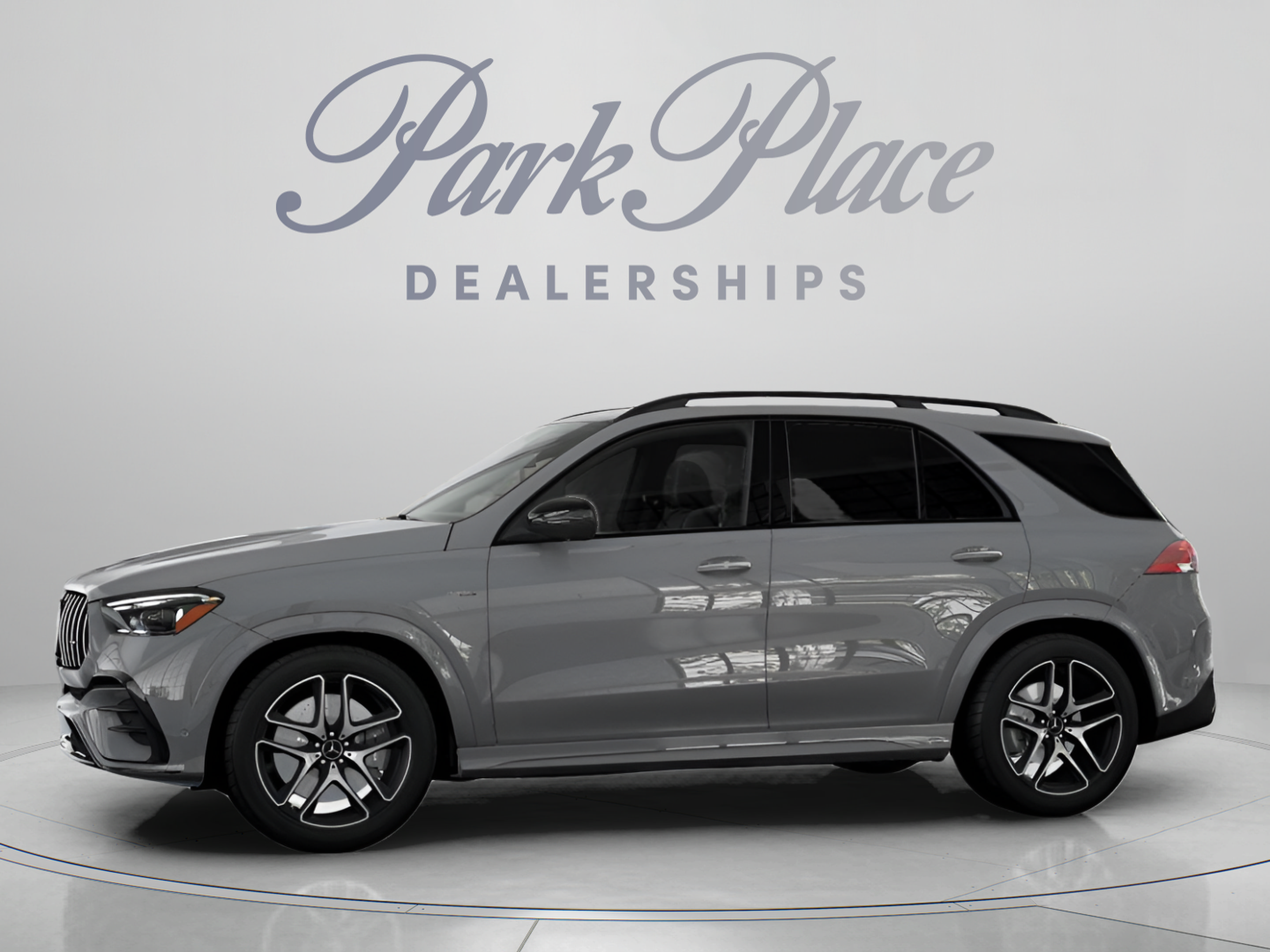 Certified 2025 Mercedes-Benz GLE 53 AMG 4MATIC image 4