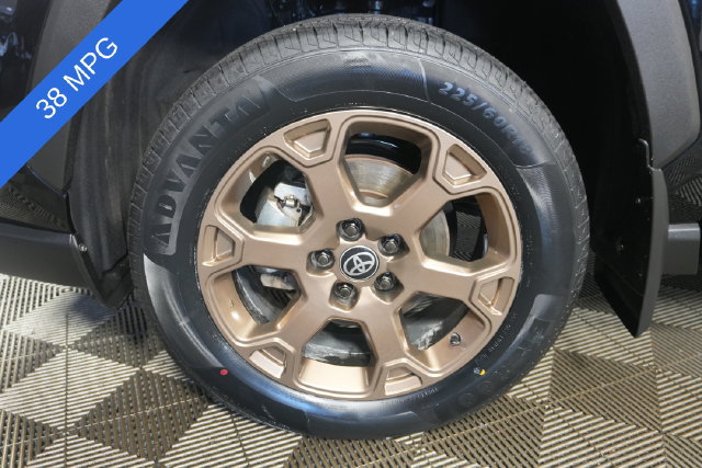 Used 2024 Toyota RAV4 AWD Hybrid image 8