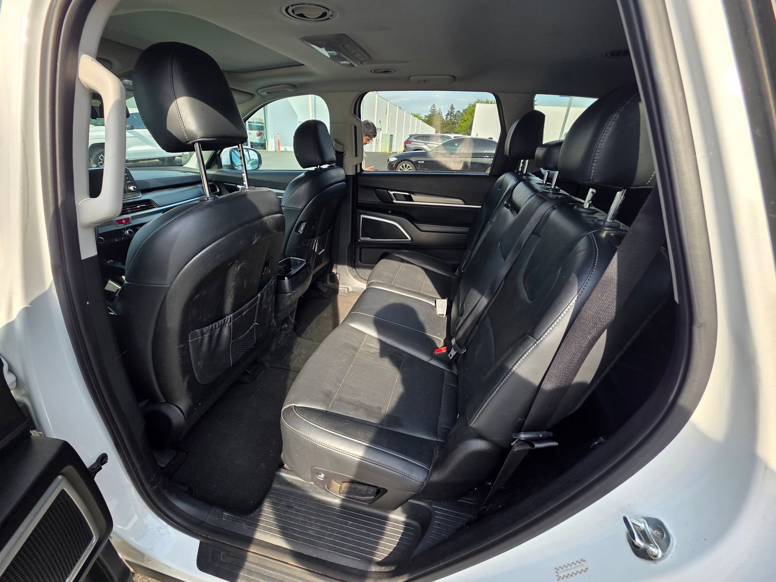 Used 2020 Kia Telluride S w/ S 8 Passenger Seating Package AWD/4WD image 13