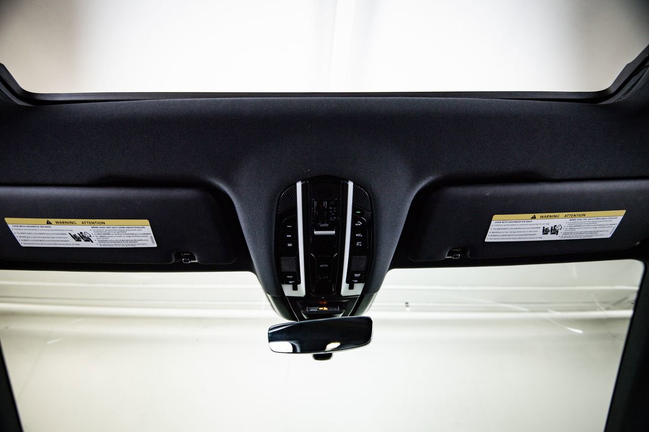 Certified 2023 Porsche Cayenne S Platinum image 20