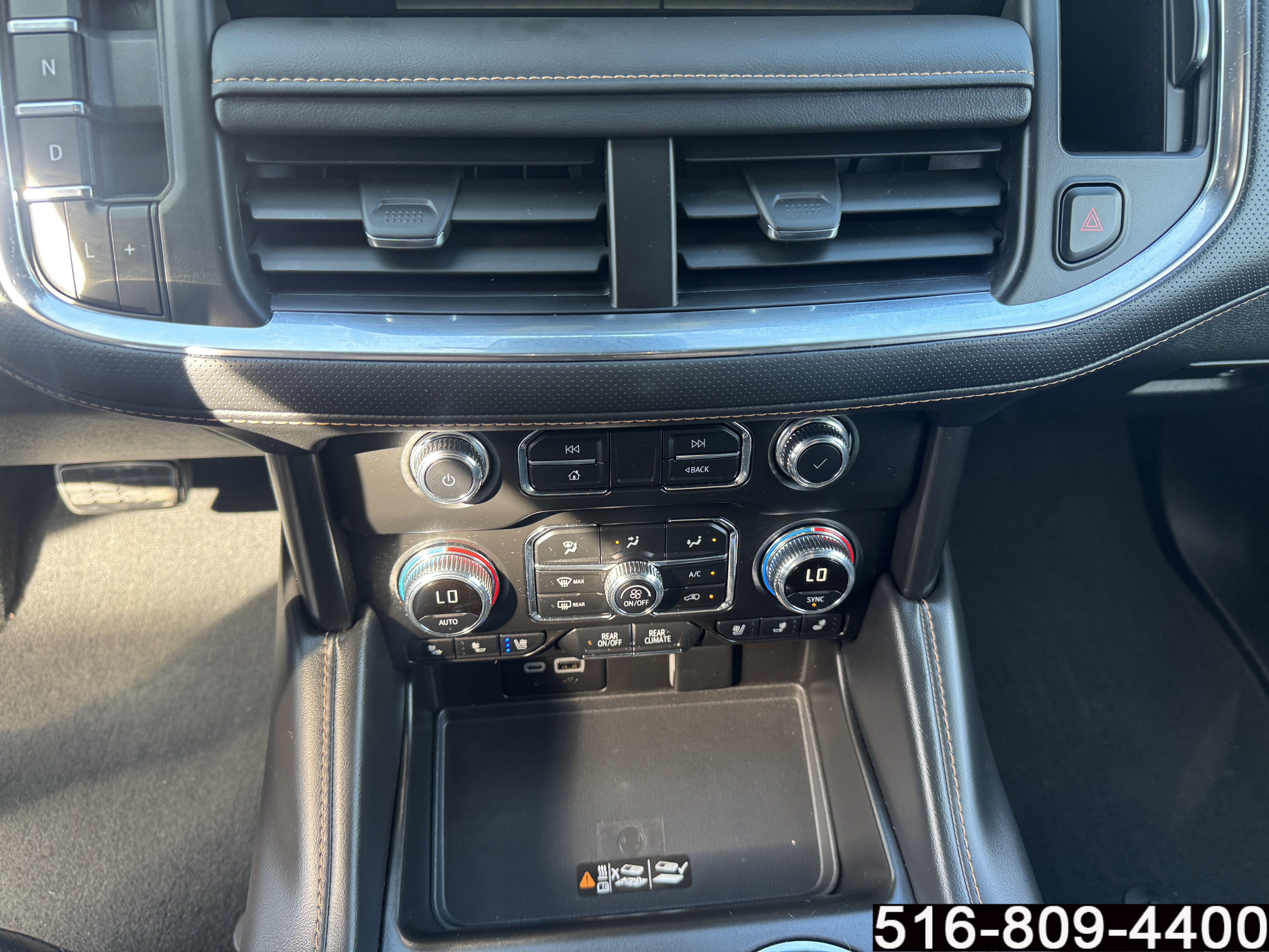 Used 2024 GMC Yukon AT4 AWD/4WD image 18
