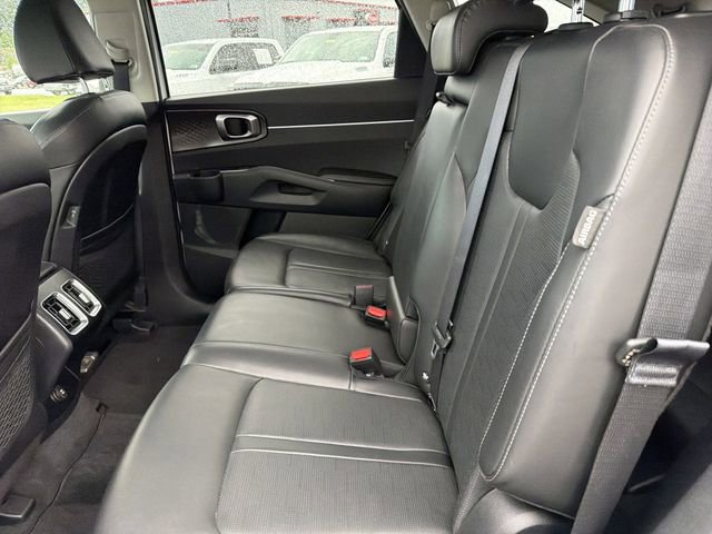 Used 2024 Kia Sorento S AWD/4WD image 13