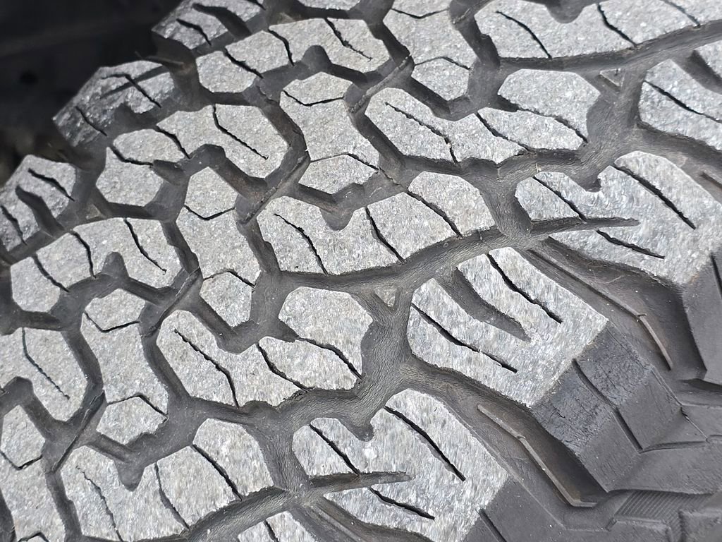 Used 2019 Ford F150 Raptor w/ Equipment Group 802A Luxury image 12