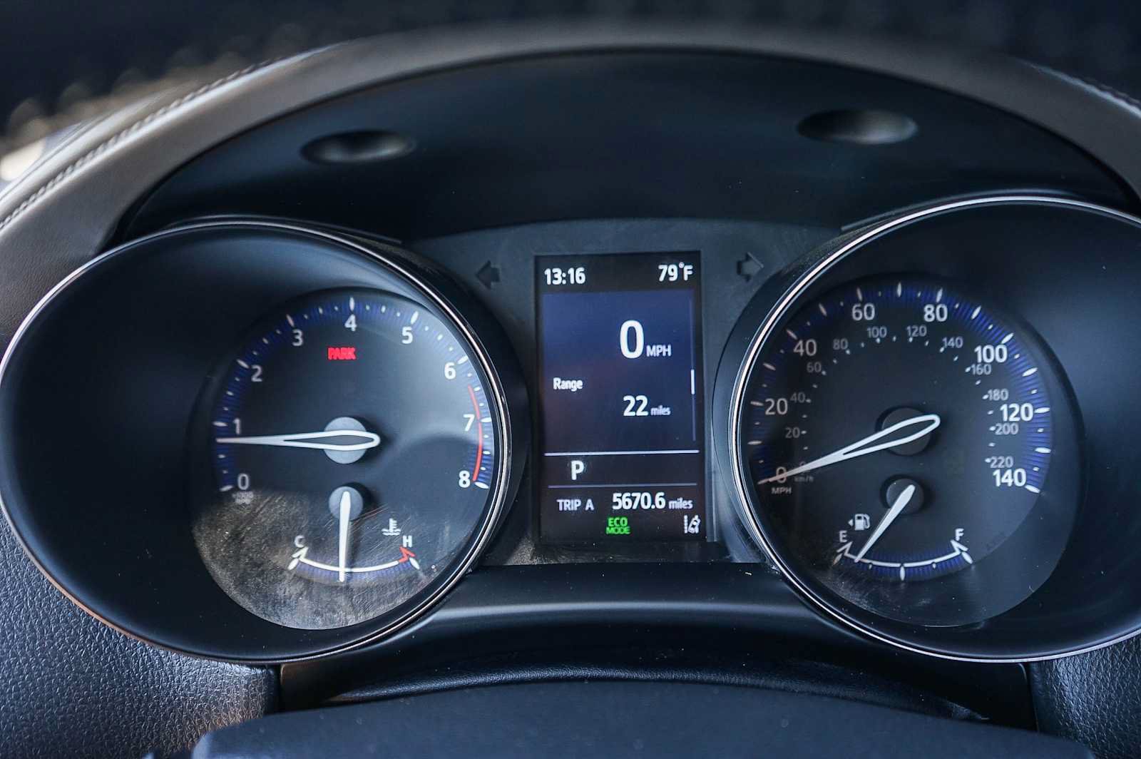 Used 2022 Toyota C-HR Limited FWD image 22