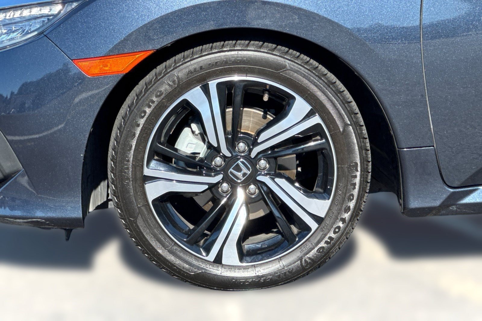Used 2016 Honda Civic Touring image 12