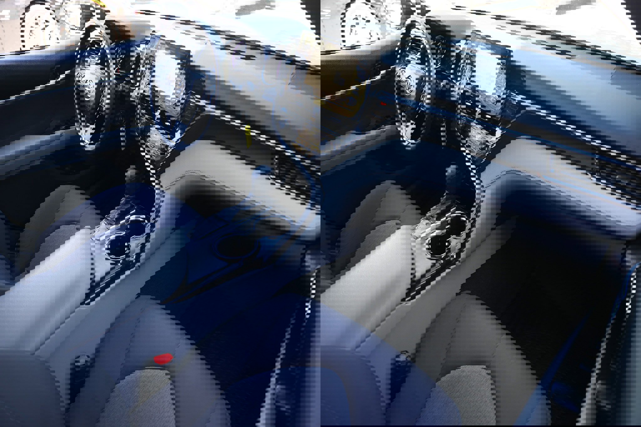 Used 2023 Toyota Camry LE image 21