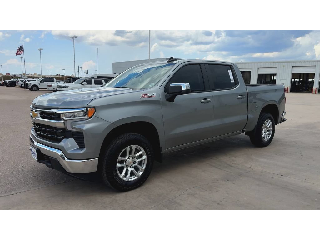 New 2026 Chevrolet Silverado 1500 LT w/ Z71 Off-Road Package AWD/4WD image 4