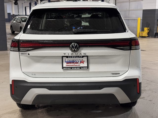 New 2026 Volkswagen Tiguan SE image 12