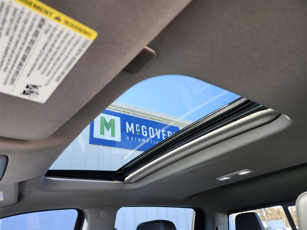 Used 2022 GMC Sierra 1500 Elevation w/ Elevation Premium Package image 18