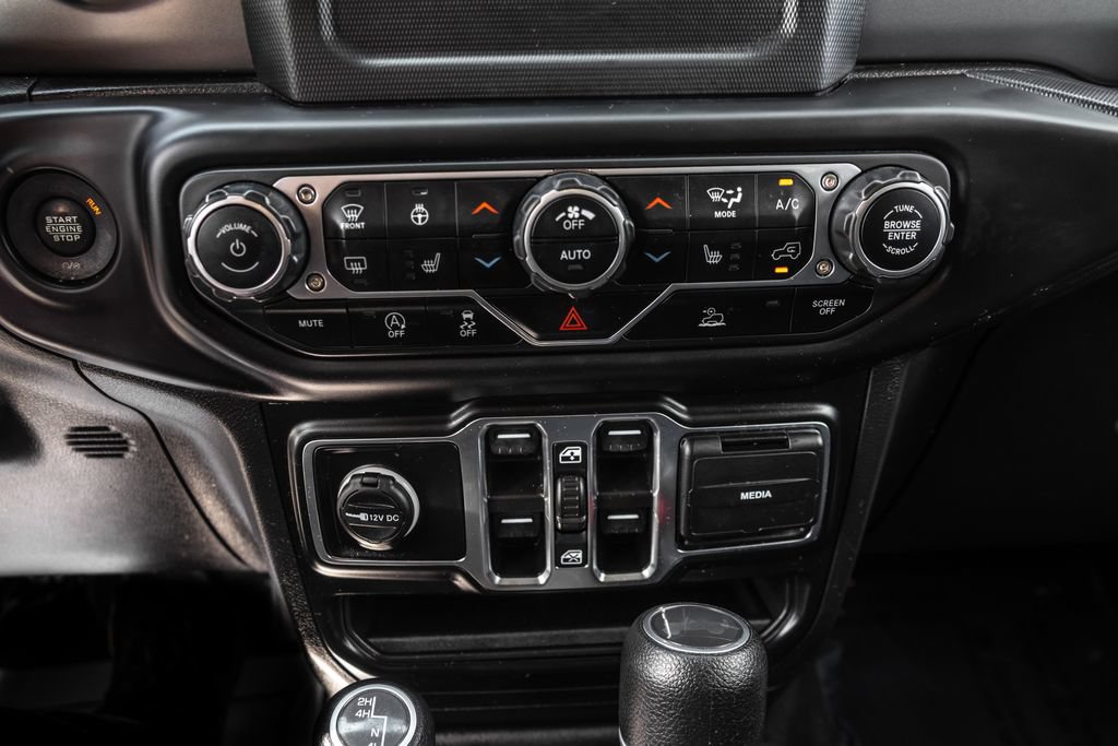 Used 2023 Jeep Wrangler Unlimited Sport AWD/4WD image 20
