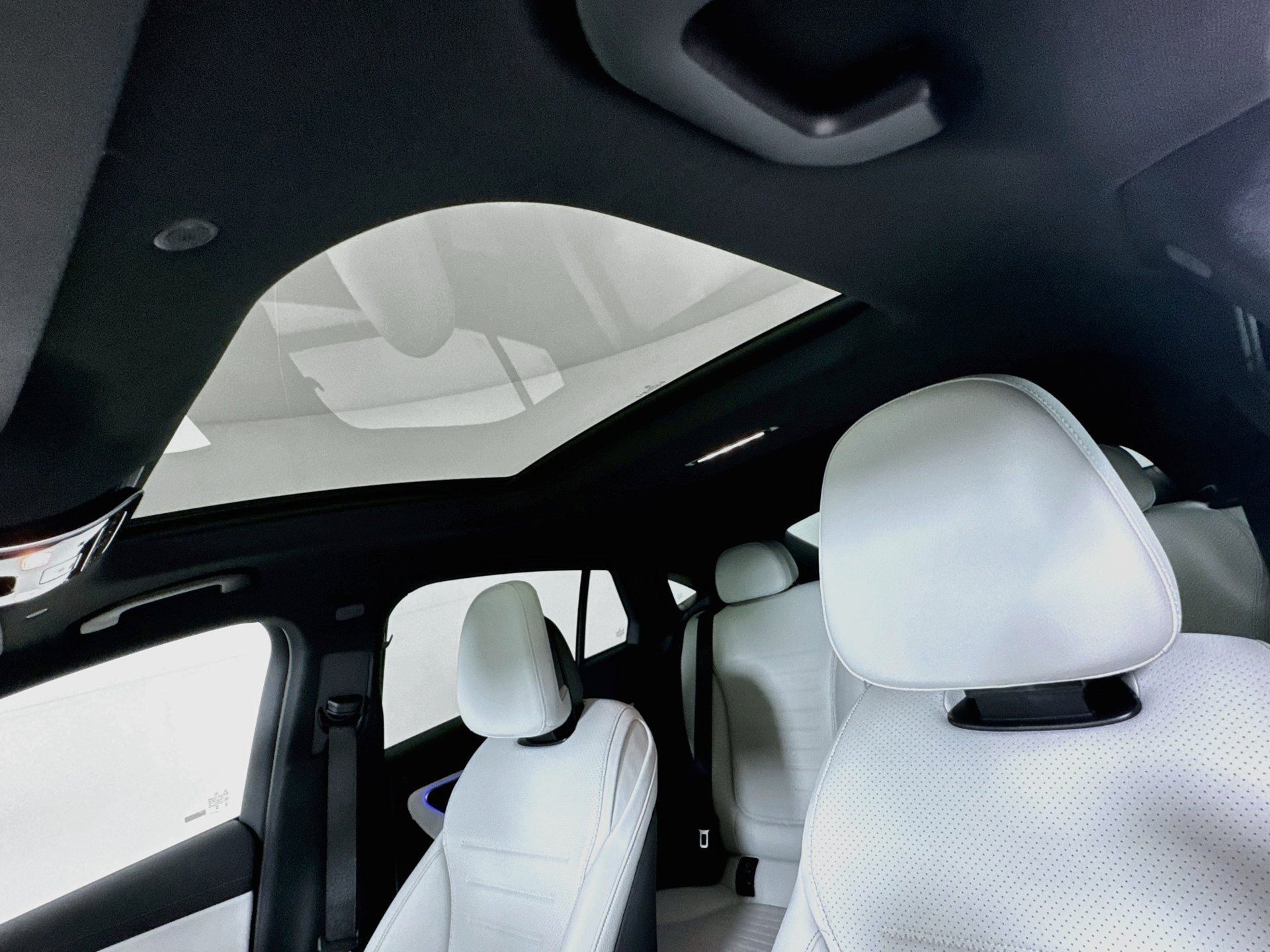 New 2027 Mercedes-Benz GLC 300 4MATIC image 24