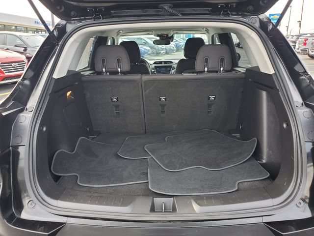 Certified 2022 Chevrolet TrailBlazer LT w/ Convenience Package FWD image 11