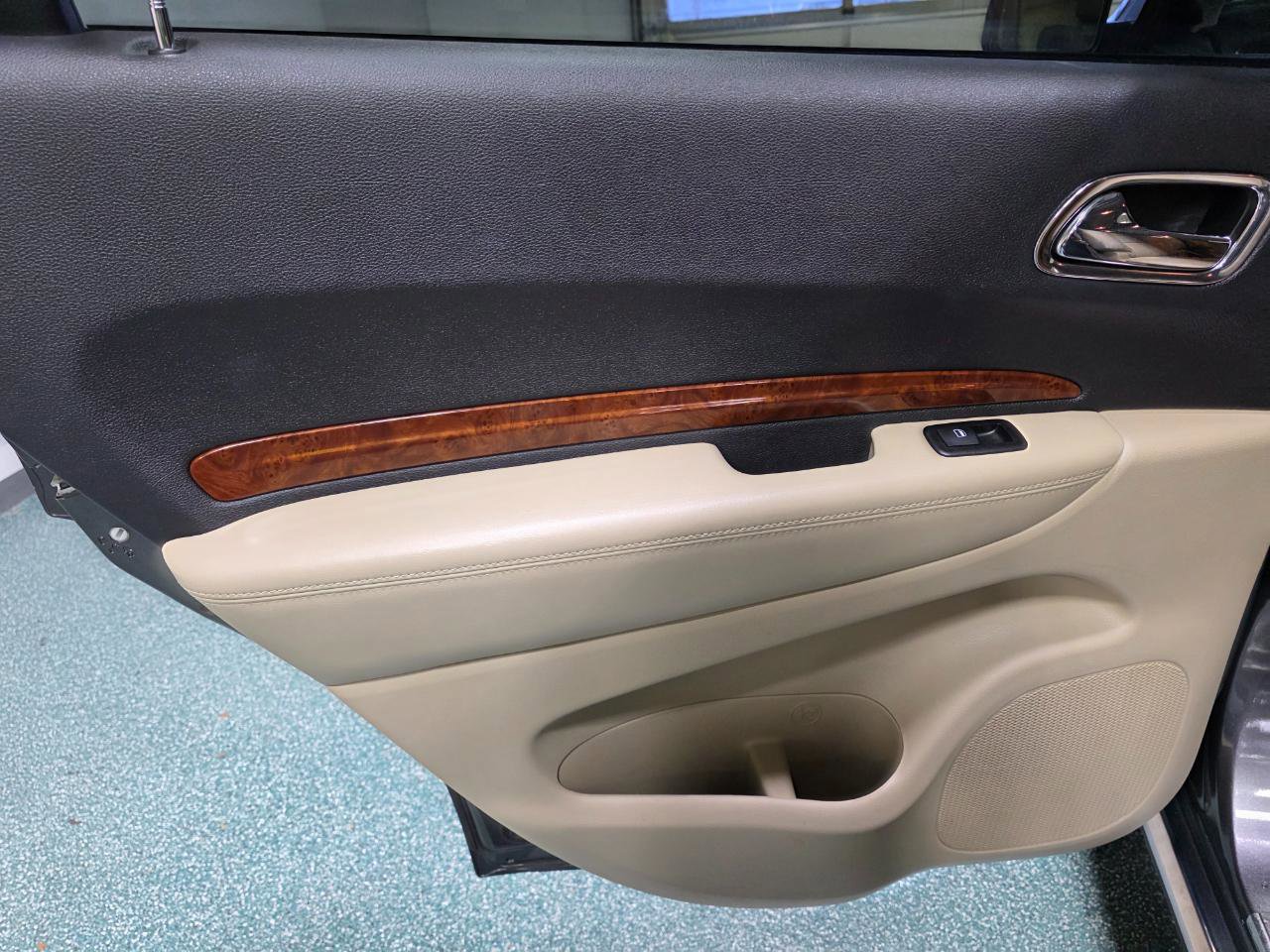 Used 2015 Dodge Durango Limited image 20