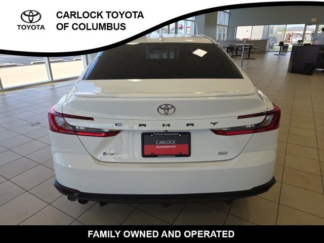 Used 2025 Toyota Camry SE image 8