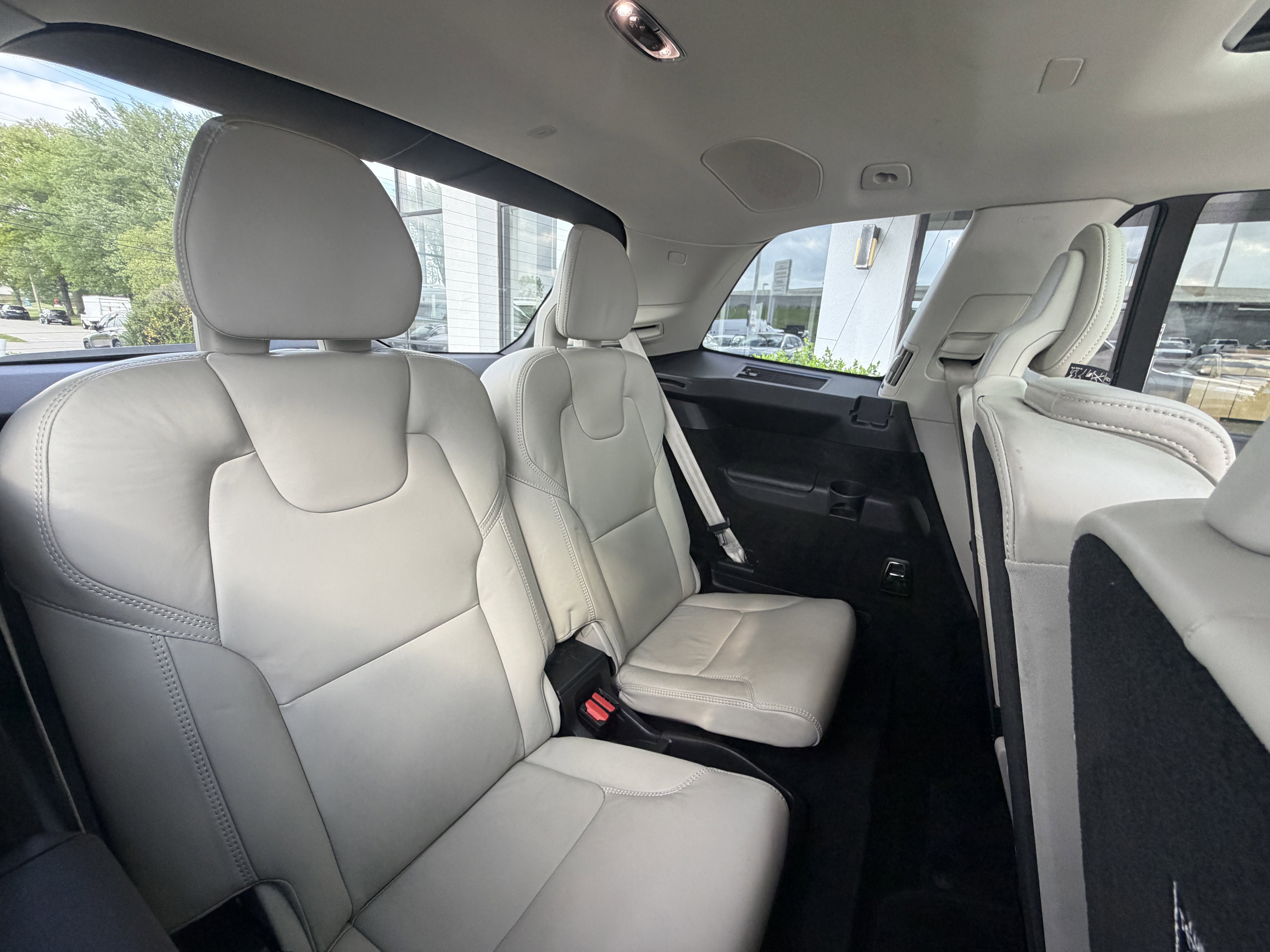 Used 2021 Volvo XC90 T6 Inscription w/ Advanced Package AWD/4WD image 25