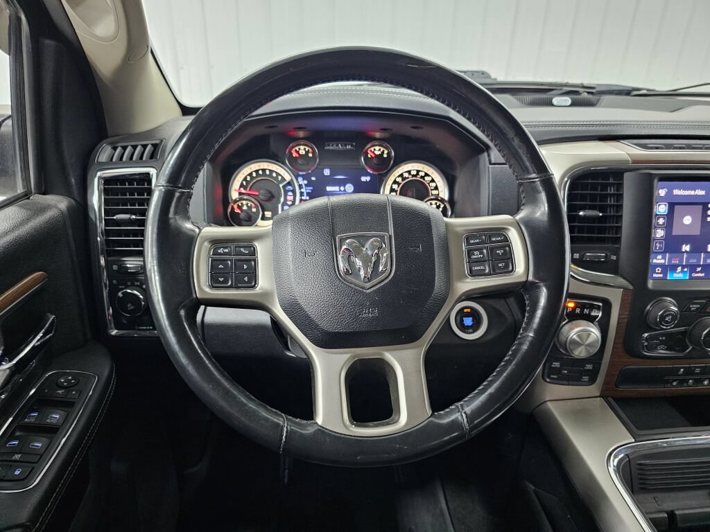 Used 2017 RAM 1500 Laramie w/ Convenience Group AWD/4WD image 13