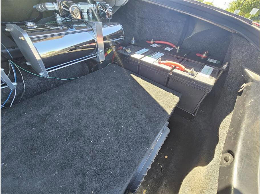 Used 1999 Lincoln Town Car Executive image 28