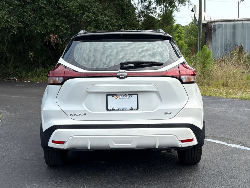 Used 2022 Nissan Kicks SV FWD image 22