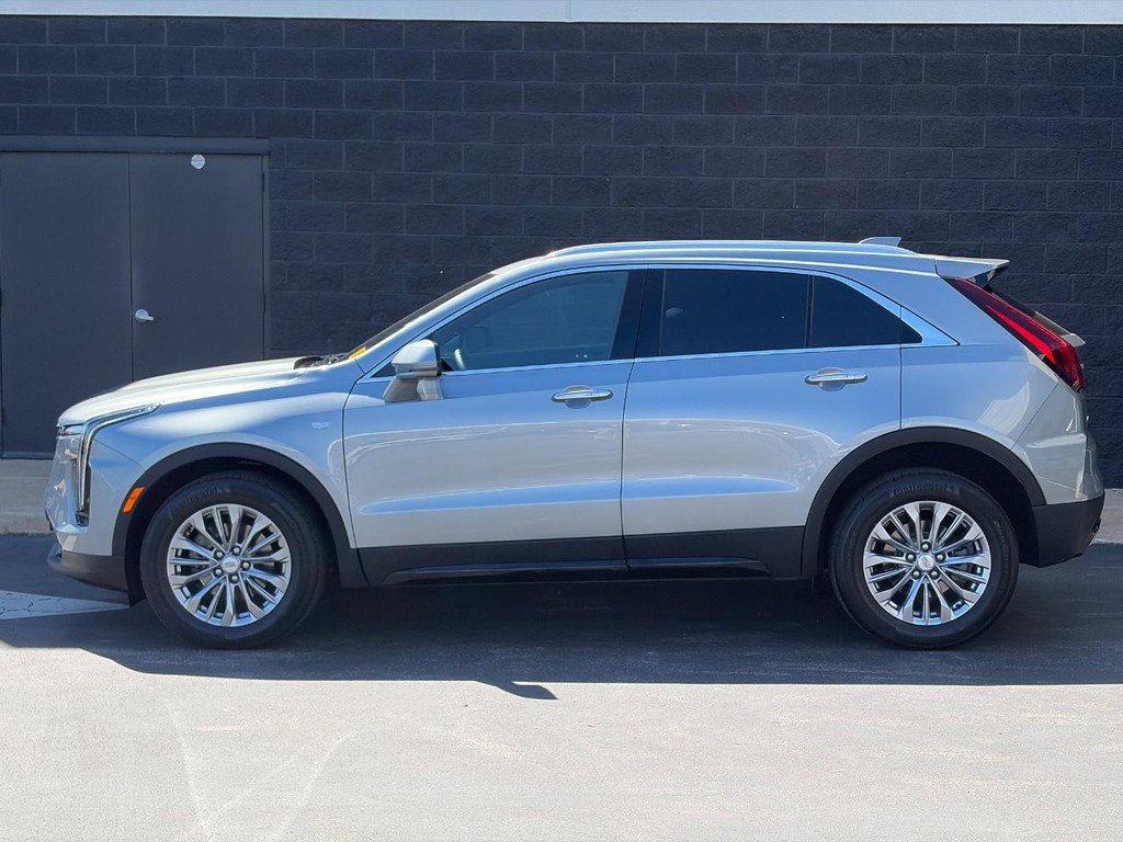 Certified 2024 Cadillac XT4 Premium Luxury AWD/4WD image 5
