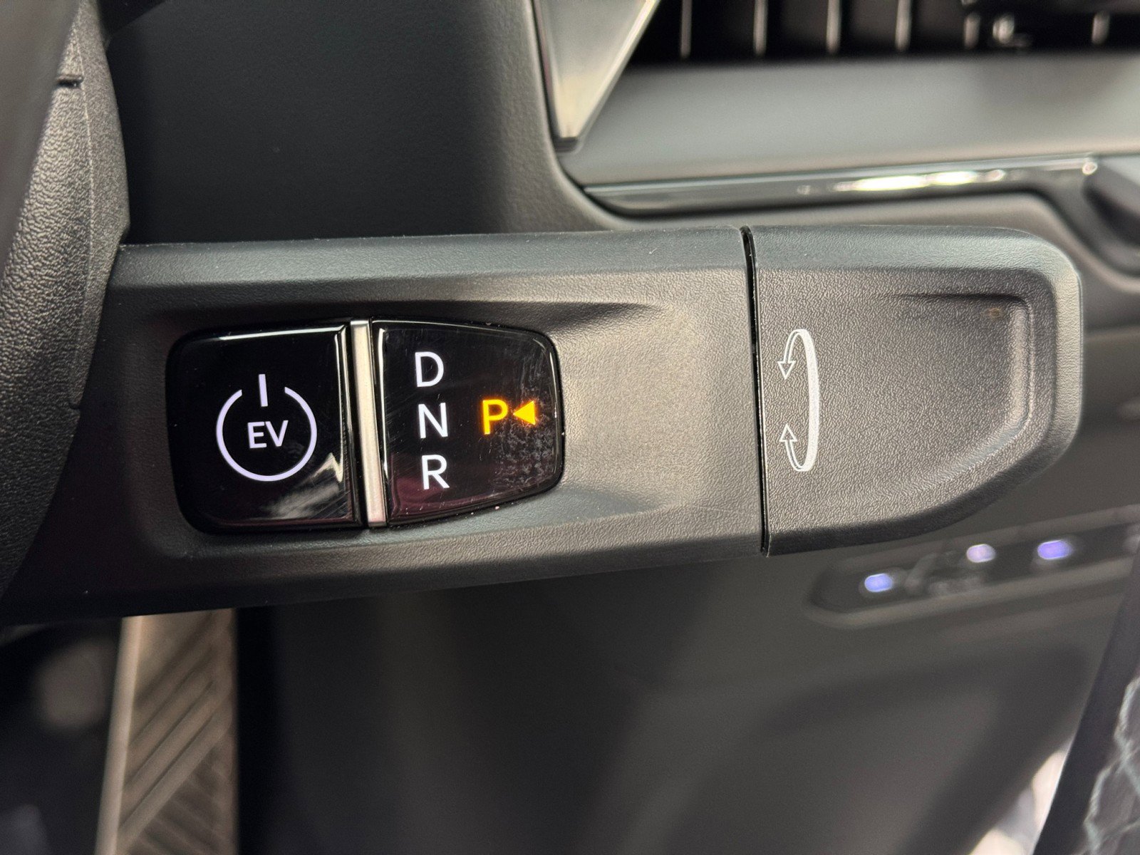 Used 2024 Kia EV9 GT-Line image 25